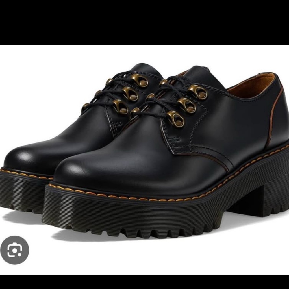 Dr. Martens Leona Lo